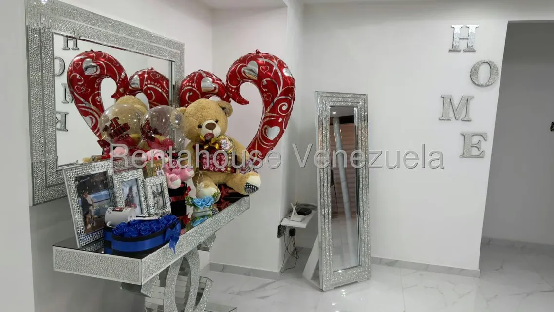 Apartamento (1 Nivel) en Venta en Los Ruices, Distrito Metropolitano - 2