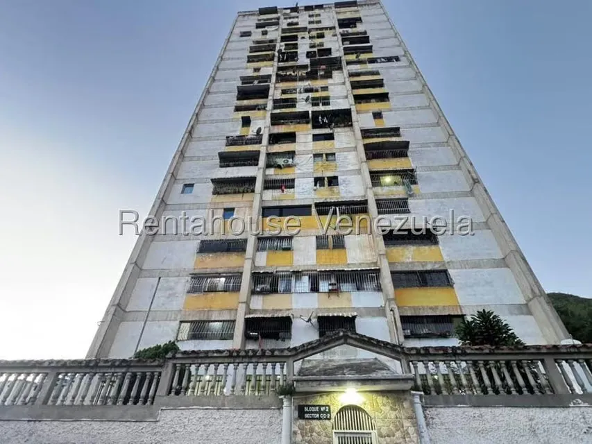Apartamento (1 Nivel) en Venta en Caricuao, Distrito Metropolitano