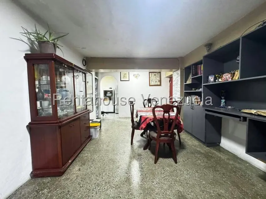 Apartamento (1 Nivel) en Venta en Caricuao, Distrito Metropolitano - 5
