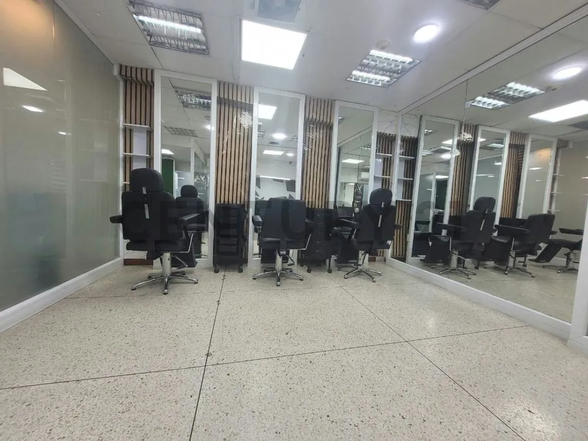 Locales Comerciales en Alquiler - Las Mercedes - 5