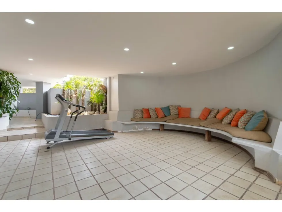 Se Vende Apartamento 341,82m² 3h/4b/3p Country Club - 11