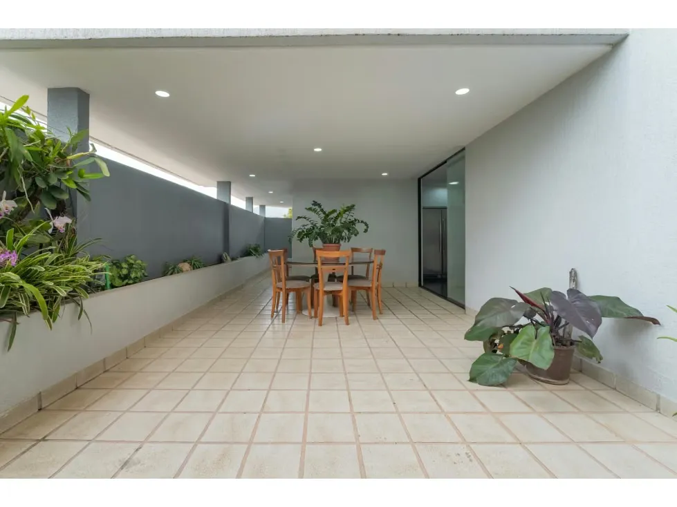Se Vende Apartamento 341,82m² 3h/4b/3p Country Club - 19