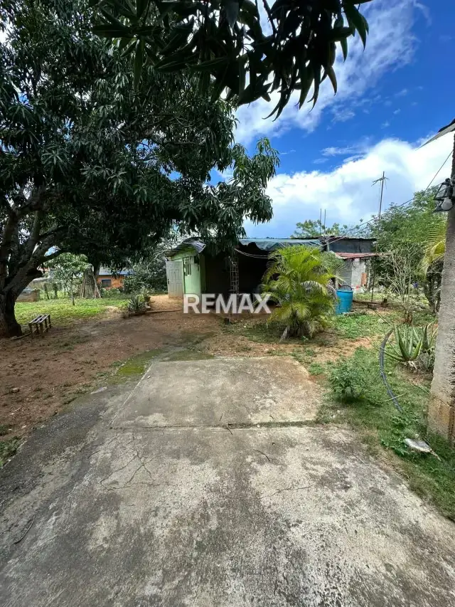 En Venta Casa Lote en Agua Viva Sector Las Cuibas.