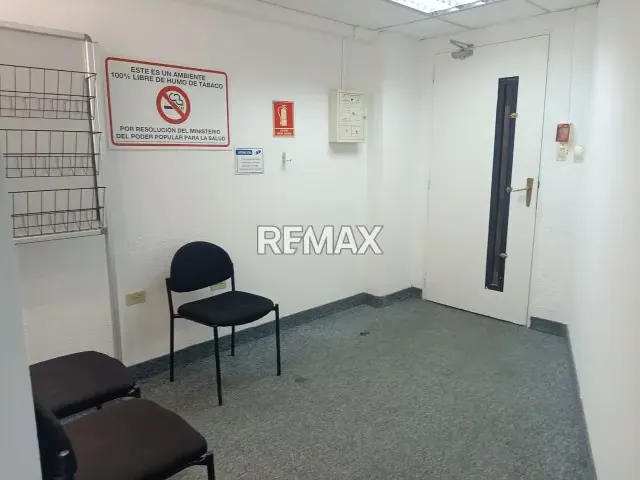 Amplia Oficina en Sabana Grande Excelente ubicación para alquilar. - 5