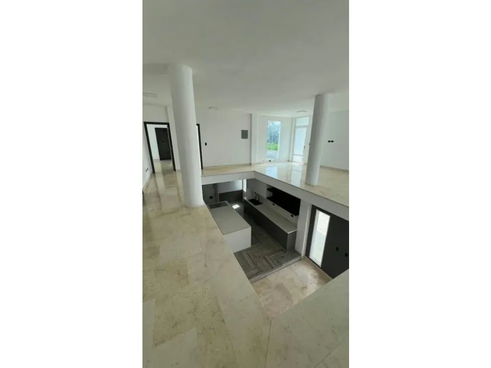 Vendo casa 650m2 San Antonio Parque El Retiro 0172 - 4