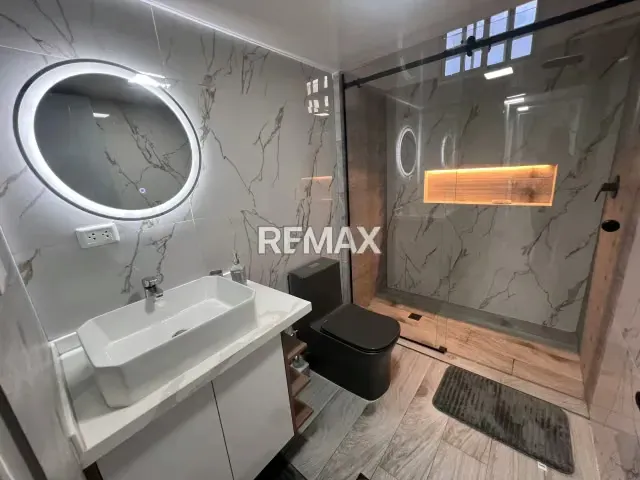 Se vende town house en la Urbanizacion Villas Maritinique Lecheria - 11