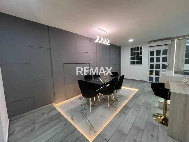 Se vende town house en la Urbanizacion Villas Maritinique Lecheria - 4