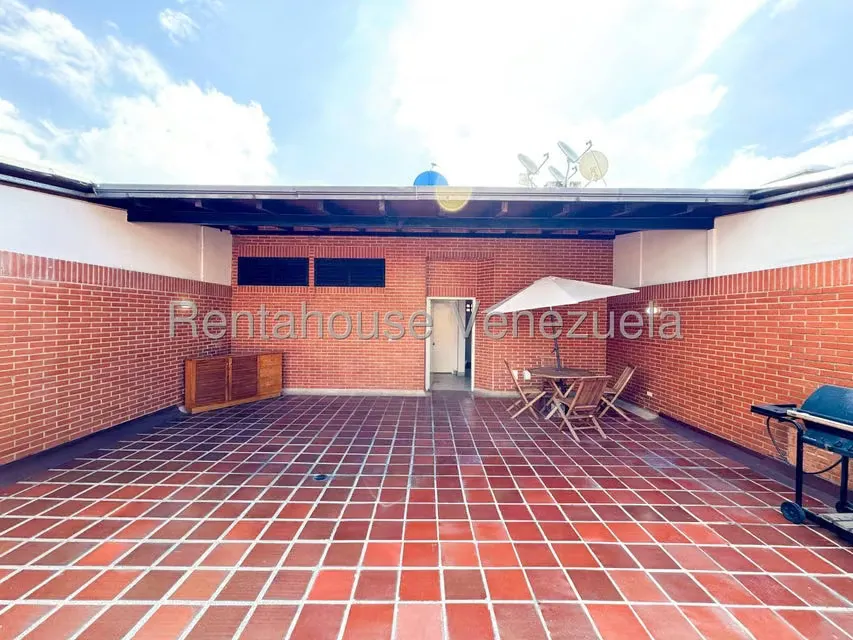 Apartamento (1 Nivel) en Alquiler en Campo Alegre, Distrito Metropolitano - 26