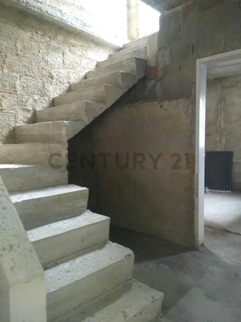 Vendo Casa A Remodelar En Obra Gris. - 28