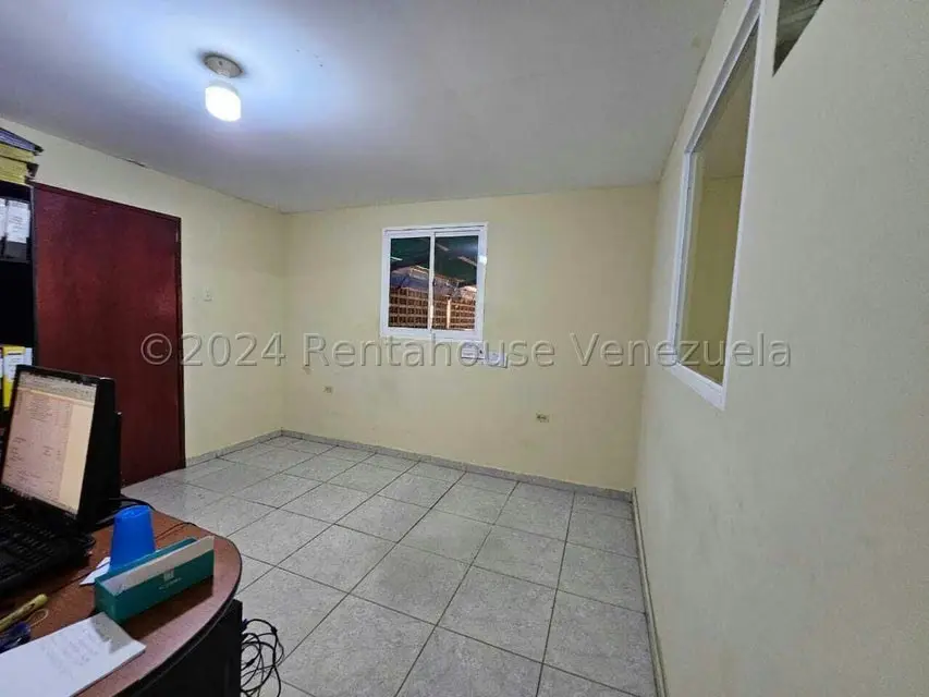 Comercial (Local Comercial) en Venta en La Floresta, Falcon - 11
