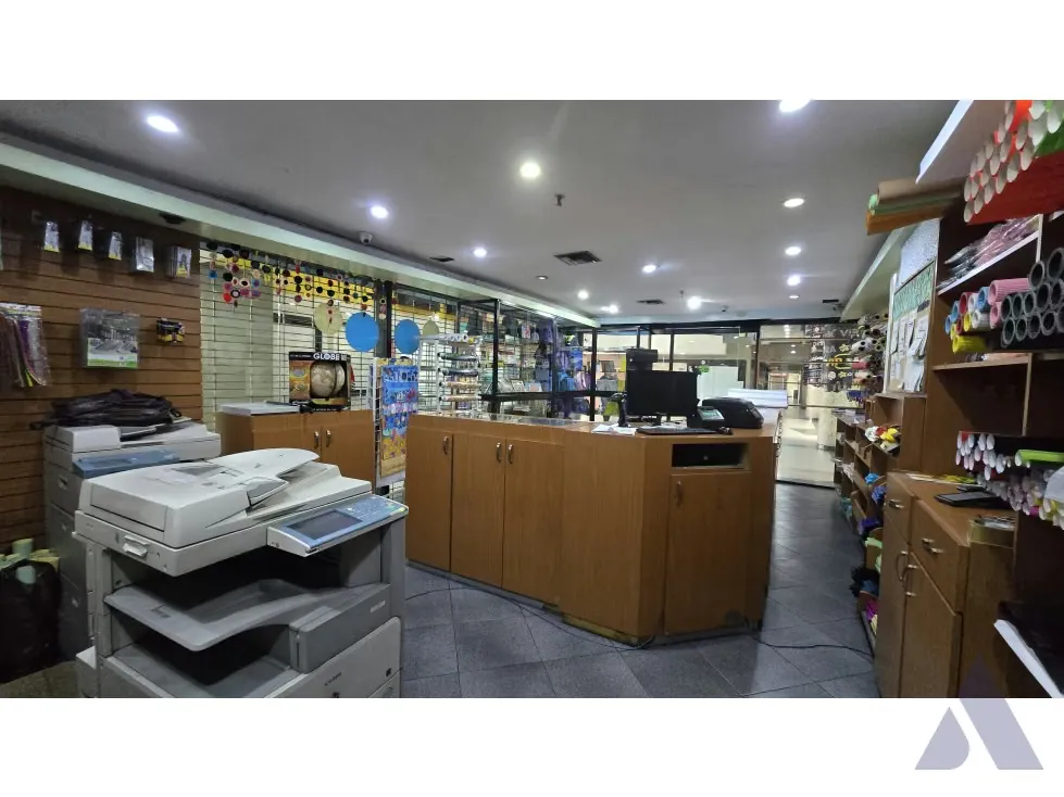 Vendo local comercial 44m2 C. C. Multiplaza Victoria 7920 - 5