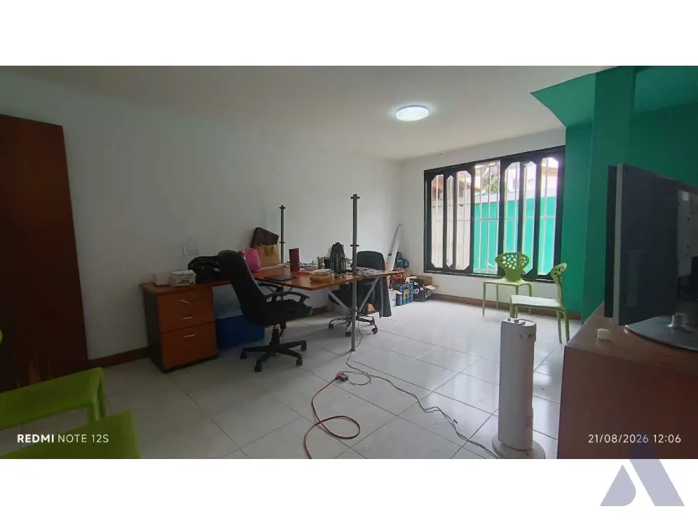Vendo casa en calle cerrada 259m2 Alto Prado 7699 - 17