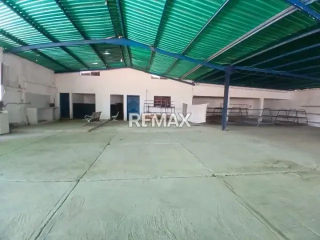 Se Alquila Galpón Comercial en Coro Edo. Falcón - 8