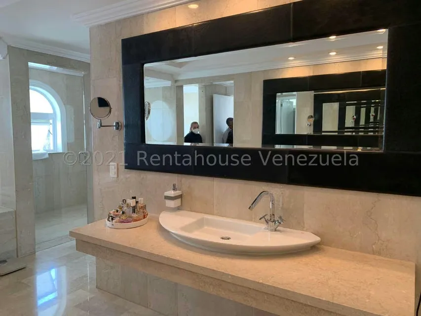 Casa (Multipes Niveles) en Venta en La Lagunita Country Club, Distrito Metropolitano - 30