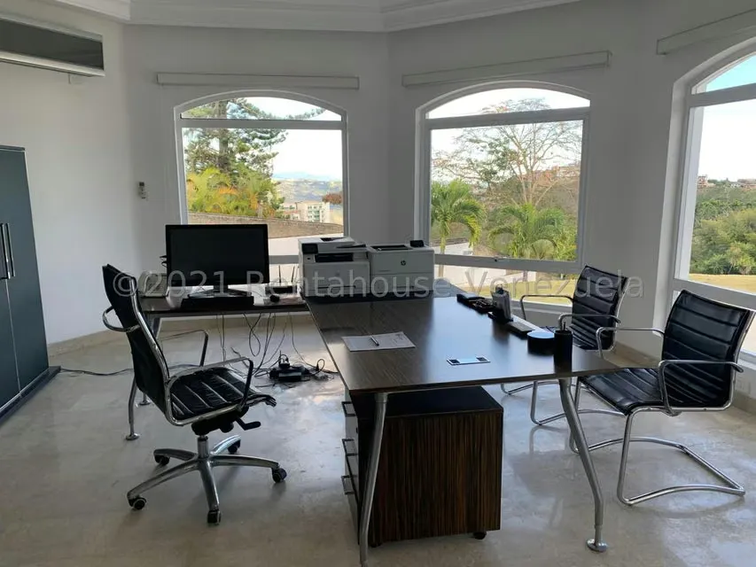 Casa (Multipes Niveles) en Venta en La Lagunita Country Club, Distrito Metropolitano - 35