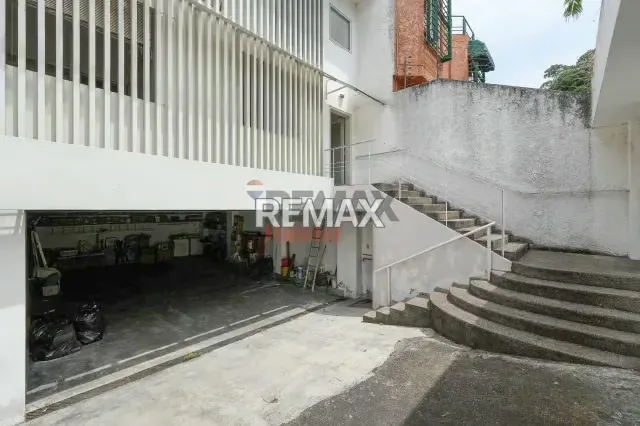 CASA DE DISEÑO ÚNICO EN SANTA INÉS 470mt 3H + ESTUDIO 5,5B 6E - 19