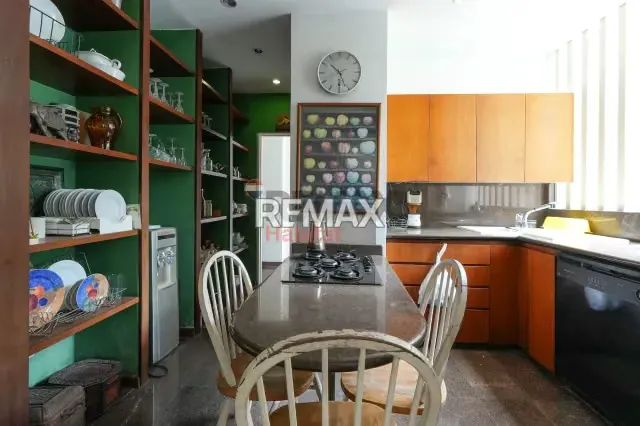 CASA DE DISEÑO ÚNICO EN SANTA INÉS 470mt 3H + ESTUDIO 5,5B 6E - 4