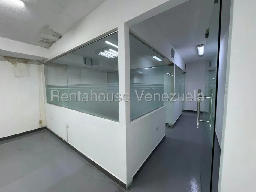 Oficina en Alquiler en Chuao, Distrito Metropolitano - 11