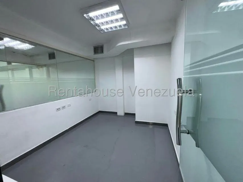 Oficina en Alquiler en Chuao, Distrito Metropolitano - 13
