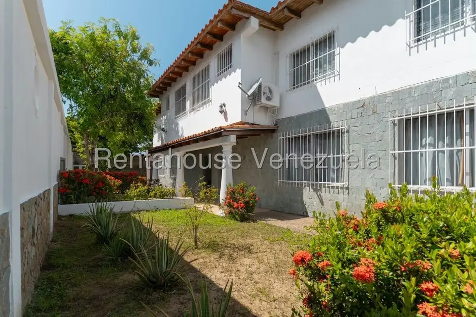 Casa (Duplex) en Venta en Ciudad Balneario Higuerote, Miranda - 3