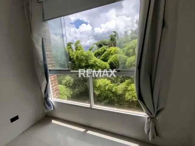 Venta de Acogedor de Apartamento en la Urbanización Miravila Parque Caiza - 12