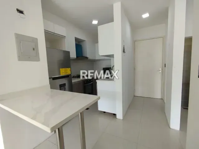 Venta de Acogedor de Apartamento en la Urbanización Miravila Parque Caiza - 6