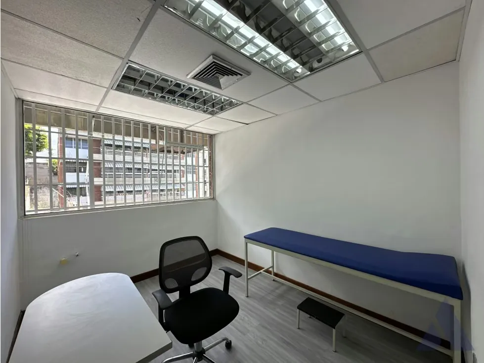 Vendo local/centro medico 112m2 El Marques 1728 - 15
