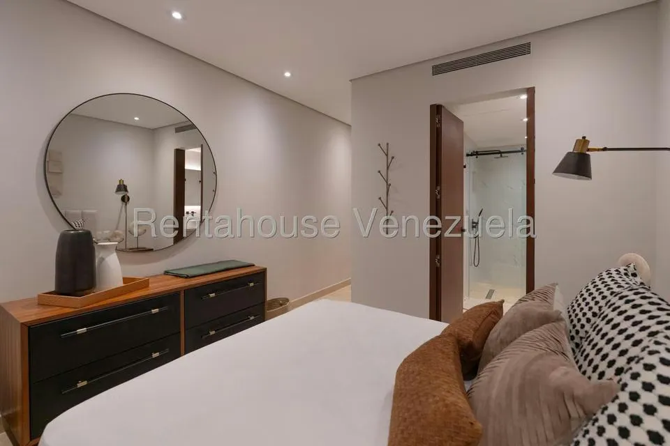 Apartamento (1 Nivel) en Alquiler en La Castellana, Distrito Metropolitano - 34
