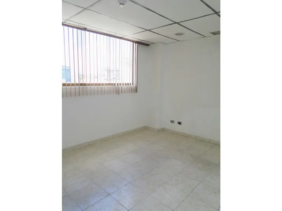 OFICINA EN ALQUILER EN TORRE SAMAN LOS DOS CAMINOS - 11