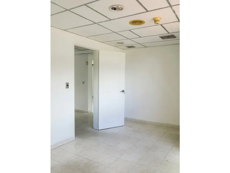 OFICINA EN ALQUILER EN TORRE SAMAN LOS DOS CAMINOS - 14