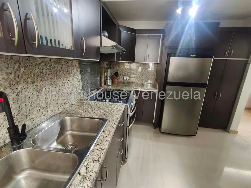 Apartamento (1 Nivel) en Alquiler en Macaracuay, Distrito Metropolitano - 10