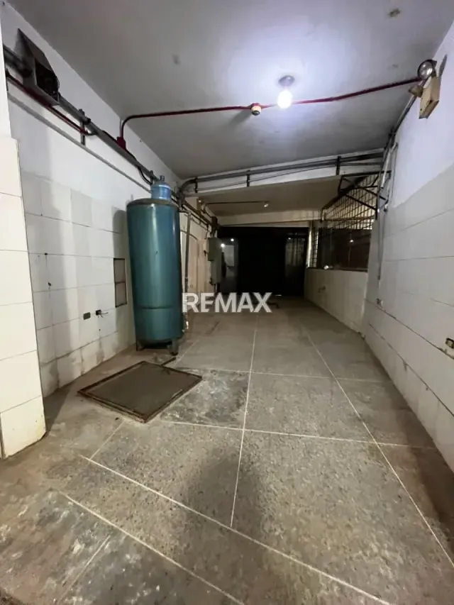 CENTRO COMERCIAL SECTOR POMONA AV PRINCIPAL - 12