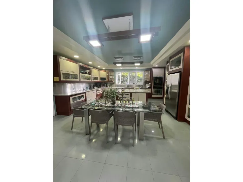 Casa exclusiva en venta La Lagunita,Country Club 784mts/5H/7B/10PE - 3