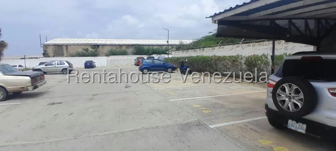Apartamento (1 Nivel) en Venta en Porlamar, Nueva Esparta - 15