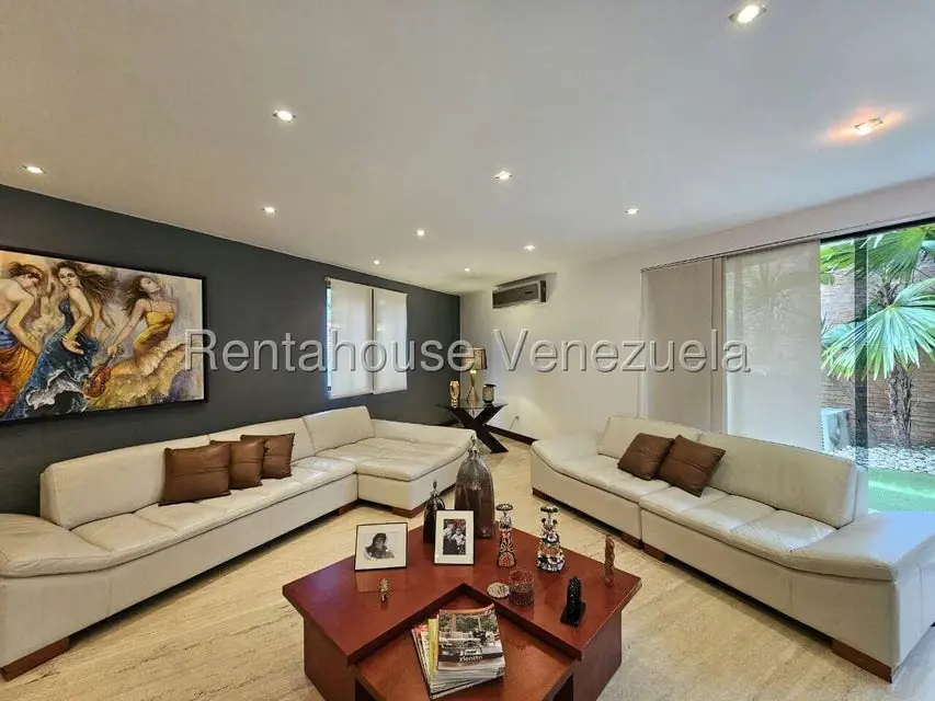 Casa (Duplex) en Venta en Prados del Este, Distrito Metropolitano - 5