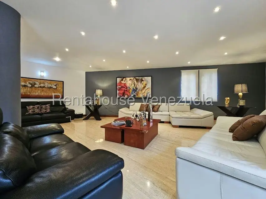 Casa (Duplex) en Venta en Prados del Este, Distrito Metropolitano - 7