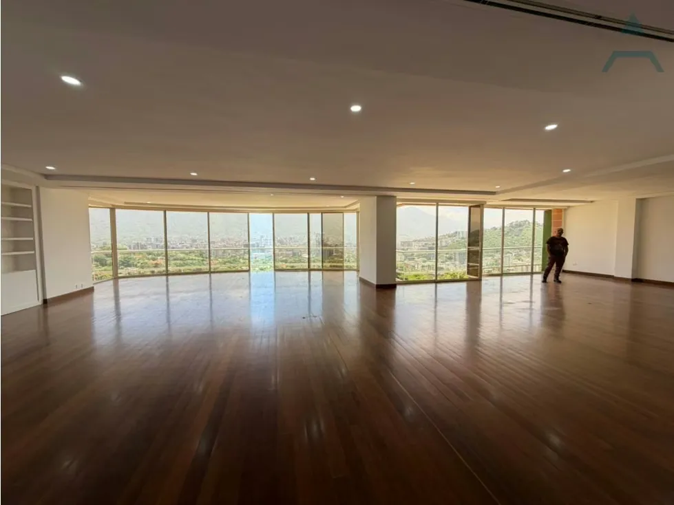 Se vende/alquila Apto 387m² 4h+2s/5b+s/5p Colinas de Valle Arriba