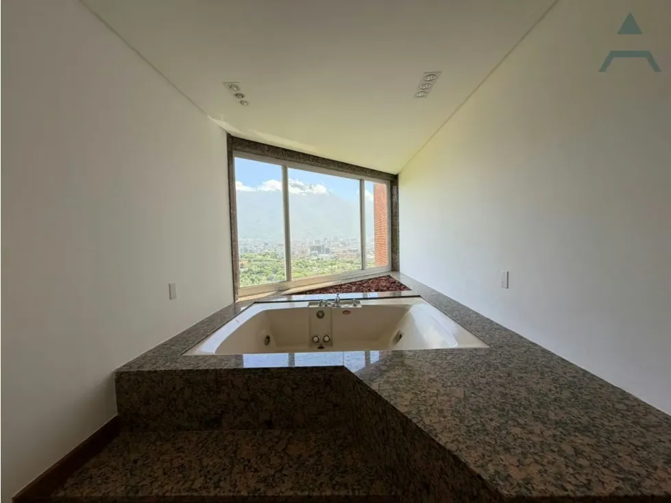 Se vende/alquila Apto 387m² 4h+2s/5b+s/5p Colinas de Valle Arriba - 14
