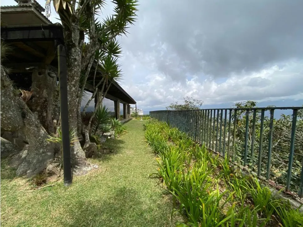 Se vende casa 4114m² 7h+2s/8b+2s/20e La Lagunita - 3