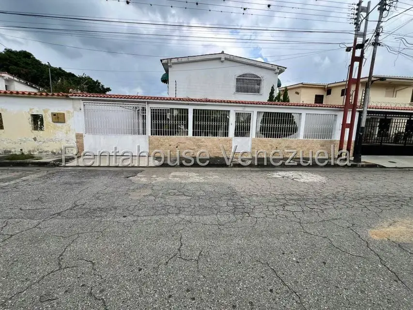 Casa (Multipes Niveles) en Venta en El Limon, Aragua - 76