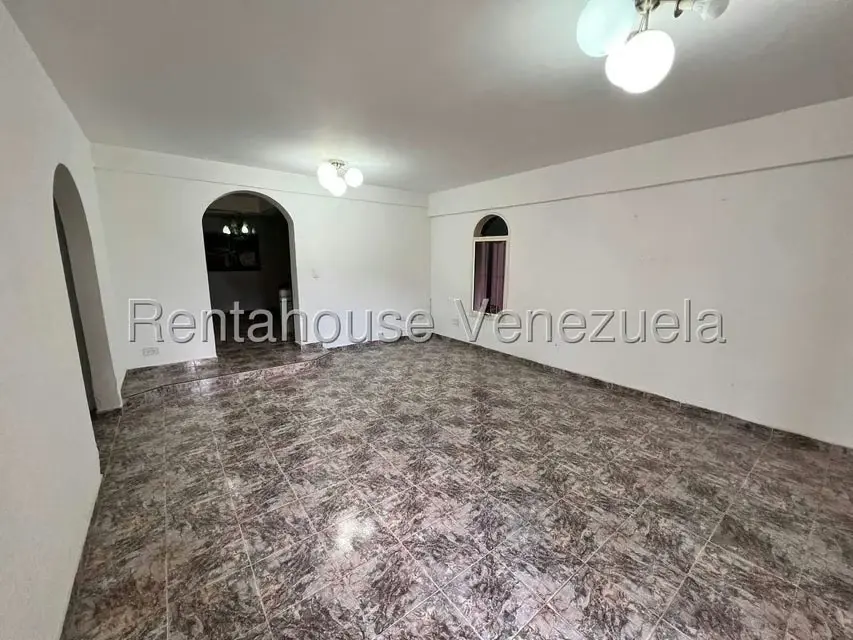Casa (Multipes Niveles) en Venta en El Limon, Aragua - 8
