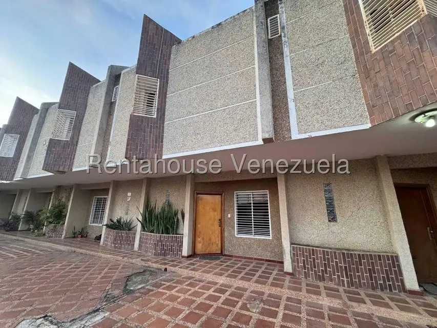 Townhouse (Duplex) en Venta en Amparo, Zulia