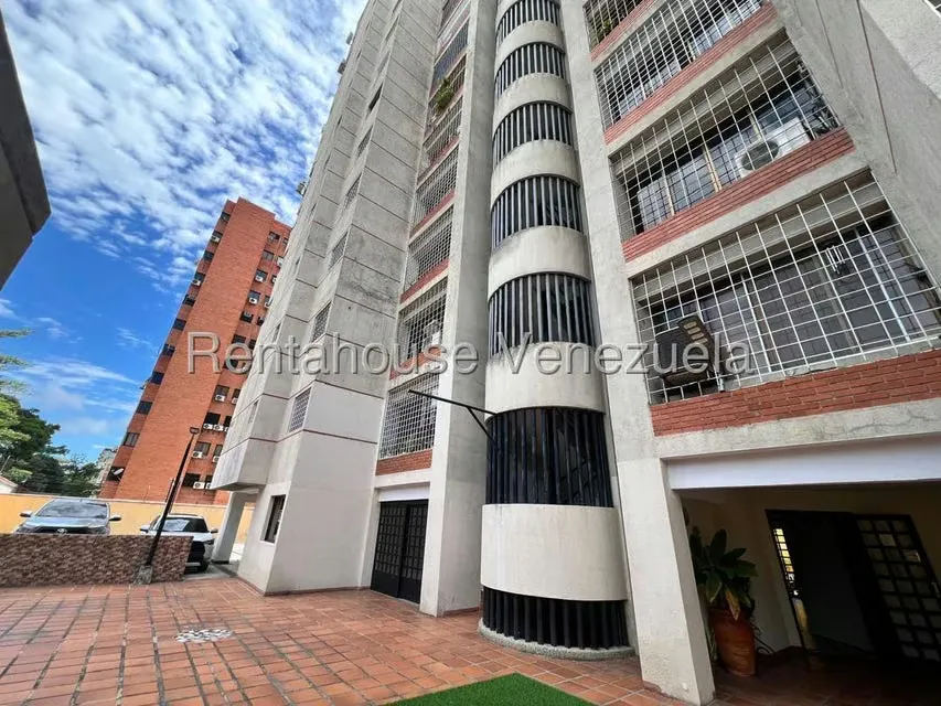 Apartamento (1 Nivel) en Venta en Del Este, Lara - 2