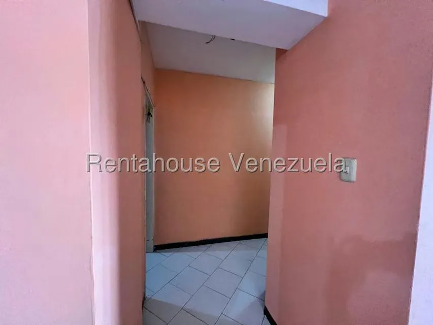 Apartamento (1 Nivel) en Venta en Del Este, Lara - 36