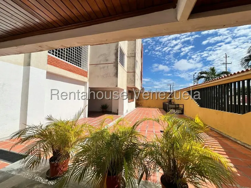Apartamento (1 Nivel) en Venta en Del Este, Lara - 8