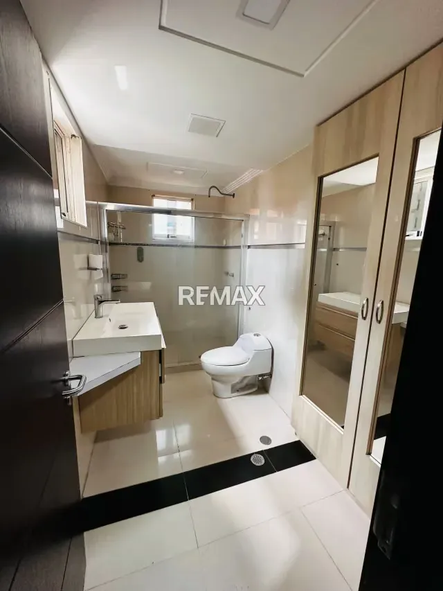 Exclusivo Apartamento en Alquiler - 4