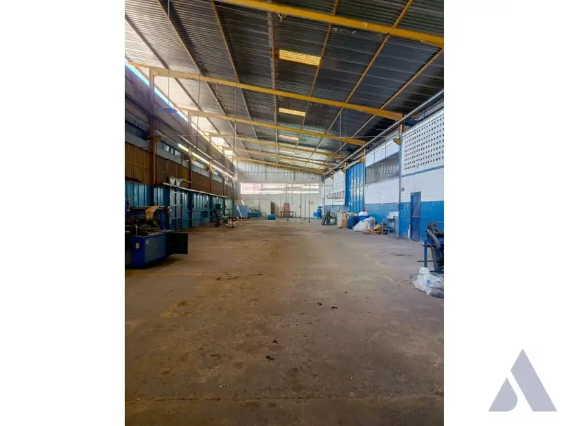 Alquilo galpón 545m2 Filas de Mariche 6635