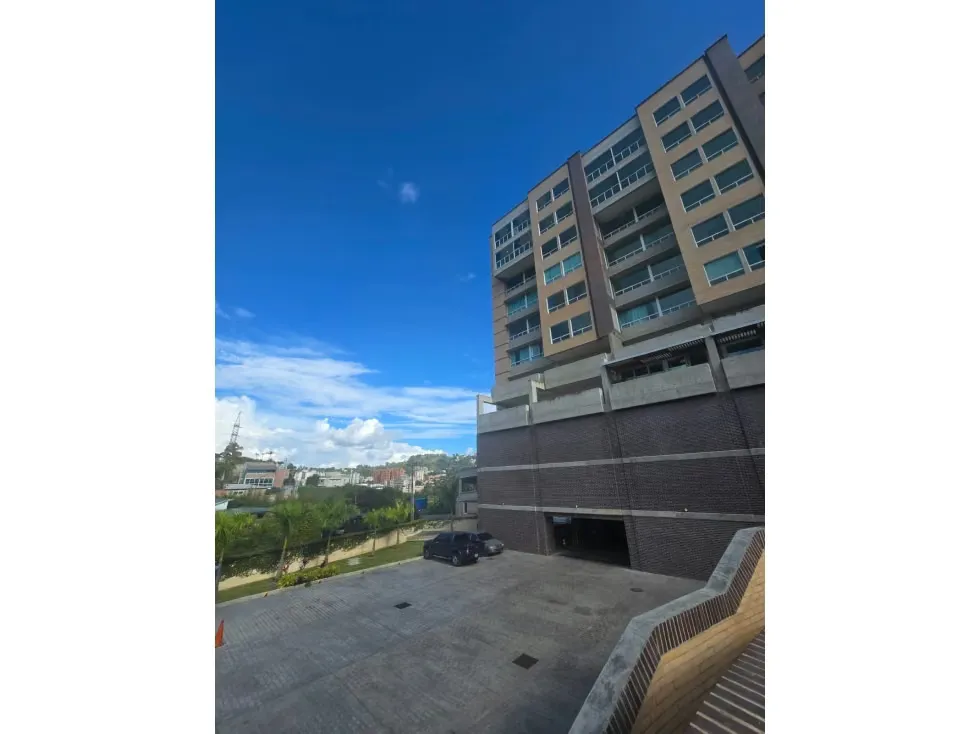 APARTAMENTO EN VENTA 150 M2 - URB. LA TAHONA