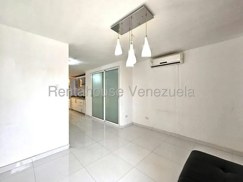 Casa (Duplex) en Alquiler en Caminos de Tarabana, Lara - 2