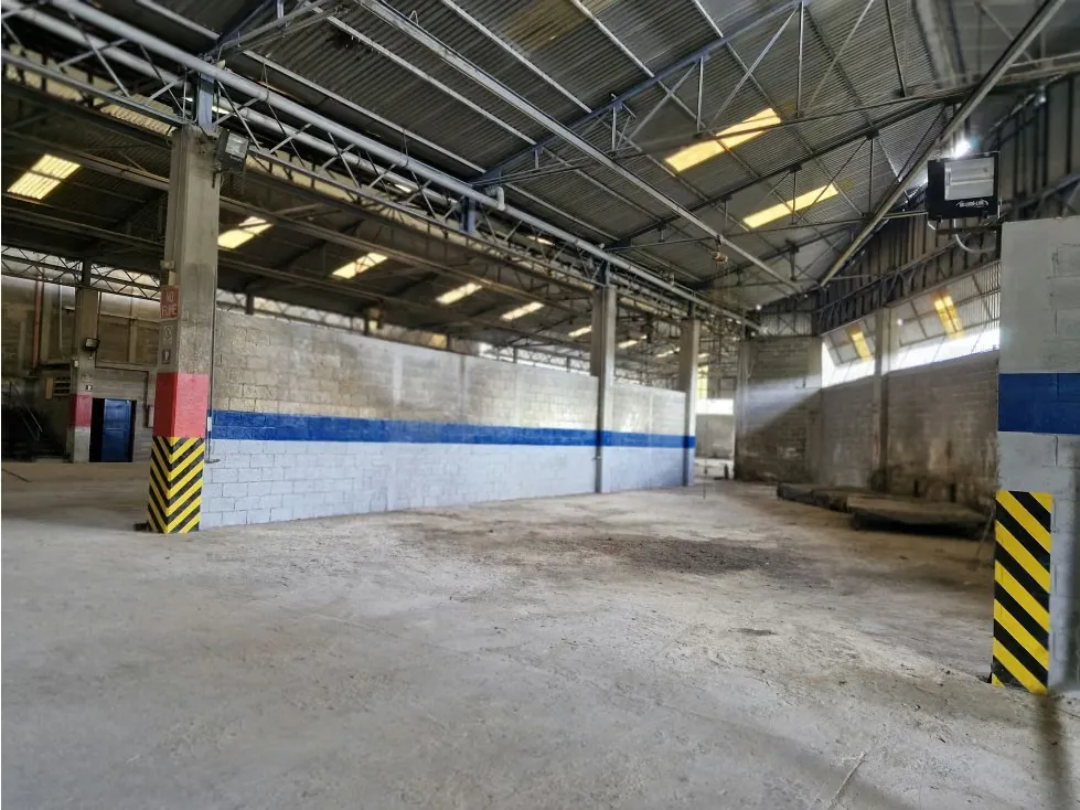 Alquilo galpon 2000m2 Km9 Fllas de Mariche 7986 - 7